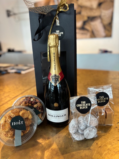 Champagne Bollinger met Delicatessen in Luxe Draagtas