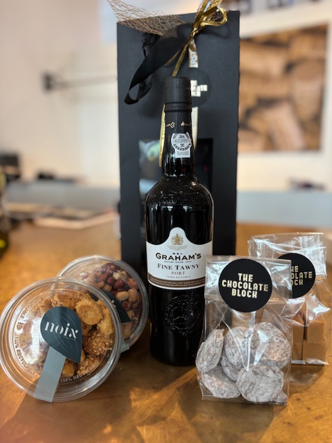 Rode Port met Delicatessen in Luxe Draagtas